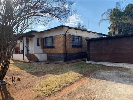 3 Bedroom House in Valhalla