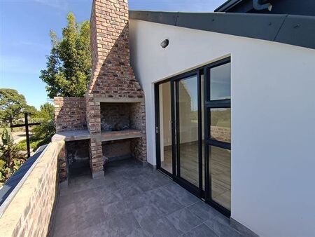 1 Bedroom Apartment in Hoekwil
