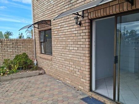 2 Bedroom Flat in George Central