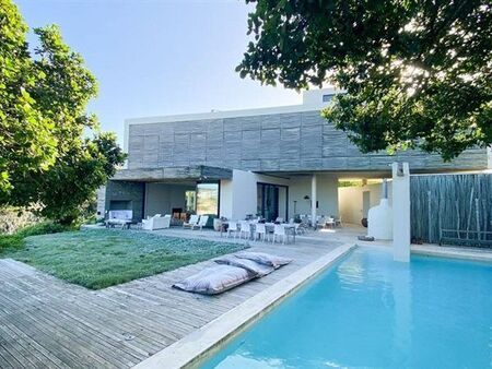 4 Bedroom House in Robberg