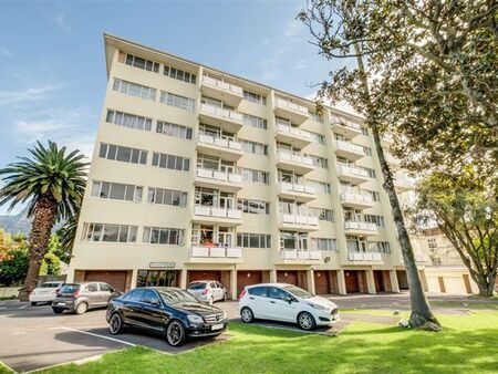 2 Bedroom Apartment in Rondebosch