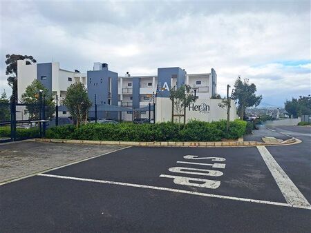 2 Bedroom Apartment in Langeberg Ridge
