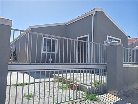 3 Bedroom House in Blue Downs