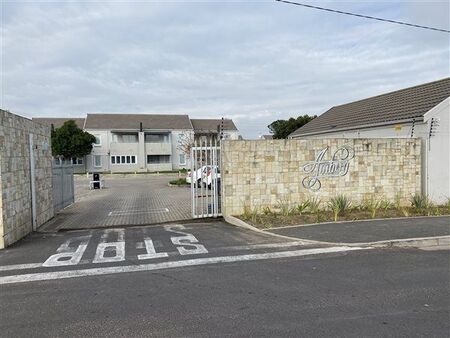 2 Bedroom Apartment in Paarl