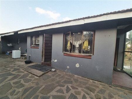 3 Bedroom House in Hillary
