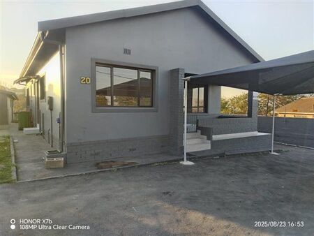 3 Bedroom House in Malvern