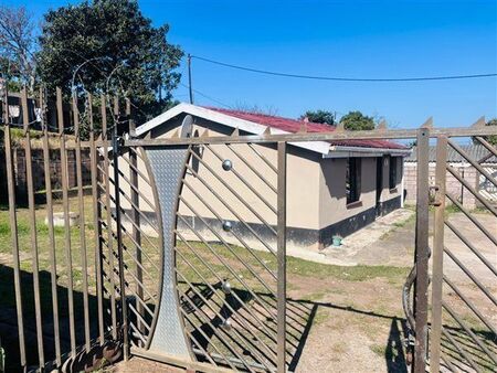 2 Bedroom House in Umlazi