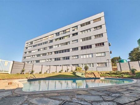 2 Bedroom Apartment in Athlone Park