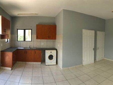 Studio Apartment in Westbrook
