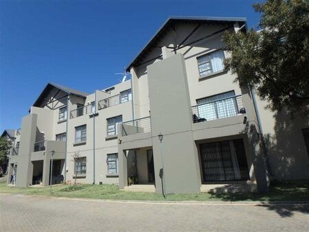 3 Bedroom Apartment in Ruimsig