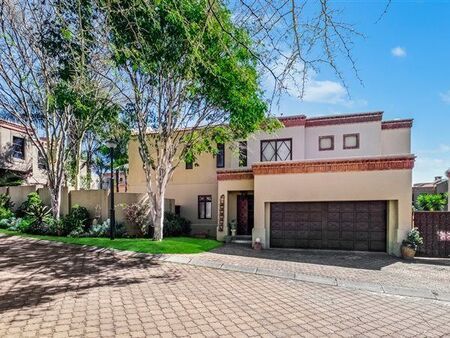 4 Bedroom House in Eagle Canyon Golf Estate