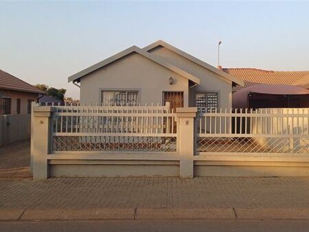 3 Bedroom House in Soshanguve