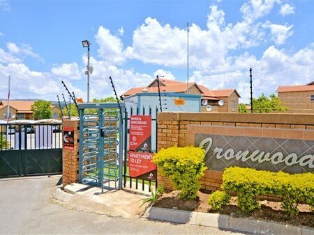 2 Bedroom Apartment in Honeydew