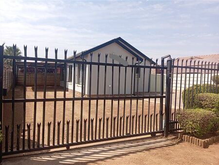 3 Bedroom House in Mabopane