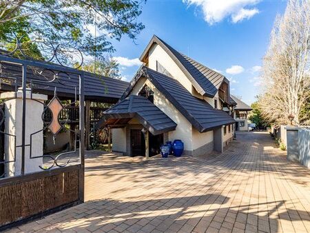 4 Bedroom House in Silver Lakes Golf Estate