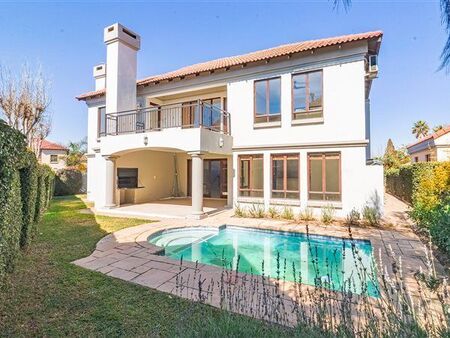 4 Bedroom House in Silver Lakes Golf Estate