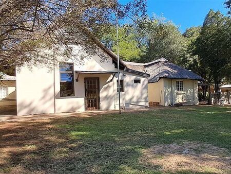1 Bedroom Apartment in Mooiplaats Ah