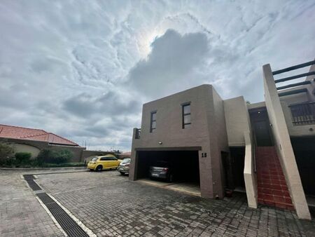 2 Bedroom apartment to rent in North Riding, Randburg