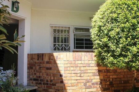 2 Bedroom apartment to rent in Rondebosch, Cape Town