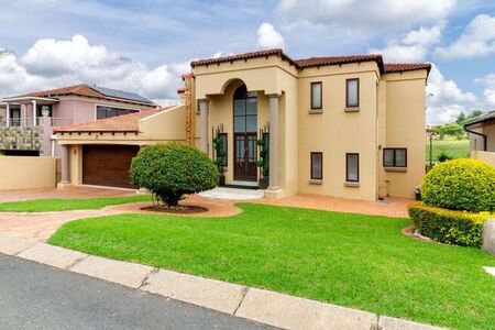 3 Bedroom house to rent in Strubensvallei, Roodepoort