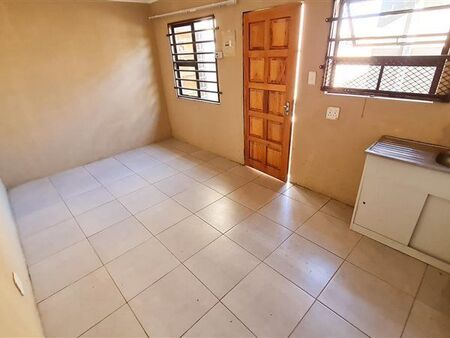 1 Bedroom Apartment in Protea Glen