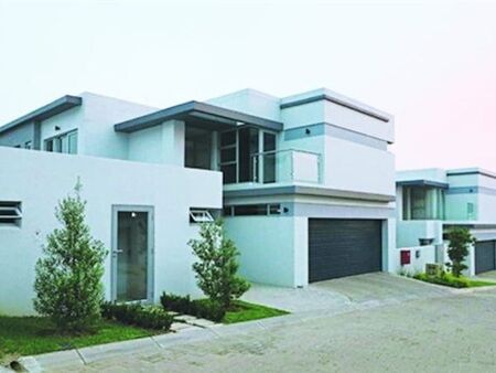 3 Bedroom House in Bryanston