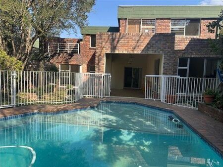 4 Bedroom Townhouse in Sandown