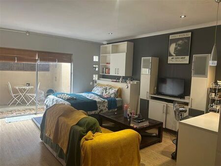 Studio apartment in The Gardens
