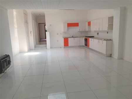 2 Bedroom Apartment in Orchards