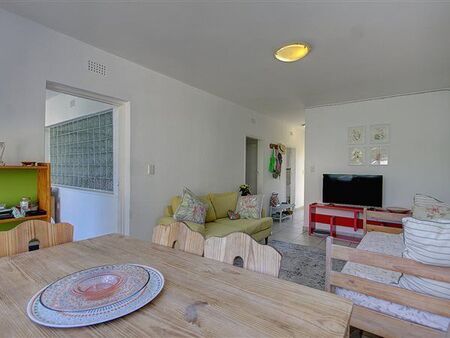 1 Bedroom Apartment in Bordeaux