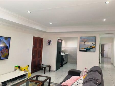 3 Bedroom House in Sundowner