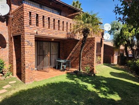 2 Bedroom Townhouse in Bassonia