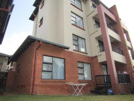 3 Bedroom Townhouse in Oakdene