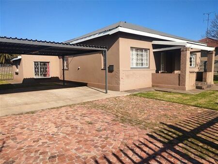 3 Bedroom House in Strubenvale