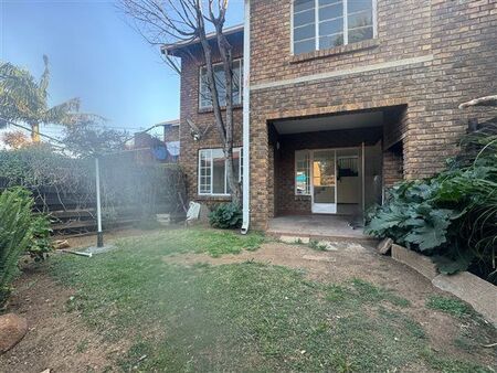 2 Bedroom Apartment in Van Riebeeck Park