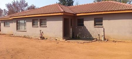 3 Bedroom House in Kookrus