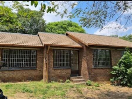 2 Bedroom House in Birch Acres