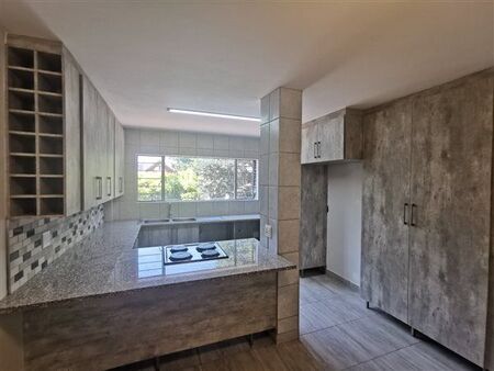 2 Bedroom Apartment in Eldoraigne