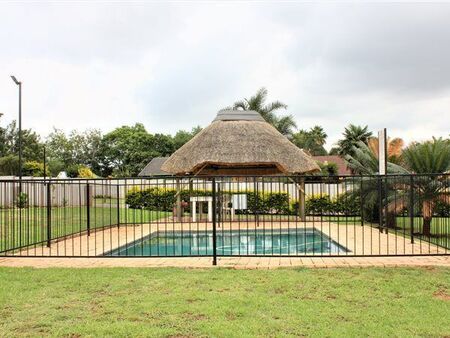 2 Bedroom Apartment in Zwartkop