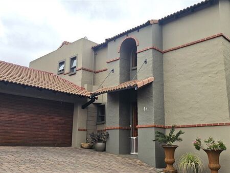 3 Bedroom Townhouse in Midstream Estate