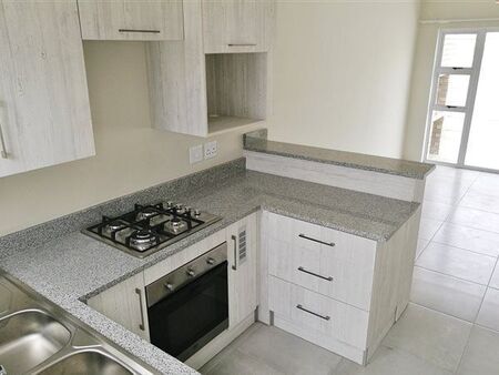 2 Bedroom Simplex in Overbaakens