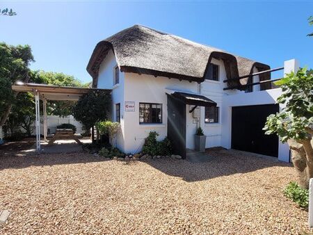 3 Bedroom House in St Francis Bay