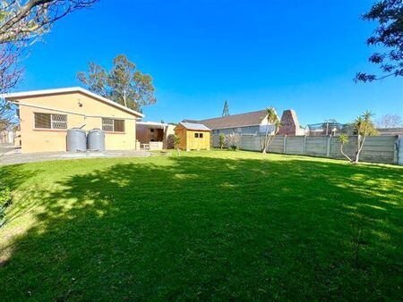 4 Bedroom House in Lorraine