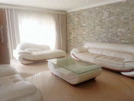 4 Bedroom House in Athlone Park