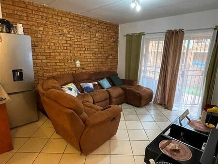 2 Bedroom Apartment in Honeydew