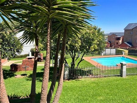 2 Bedroom Townhouse in Rietvalleirand