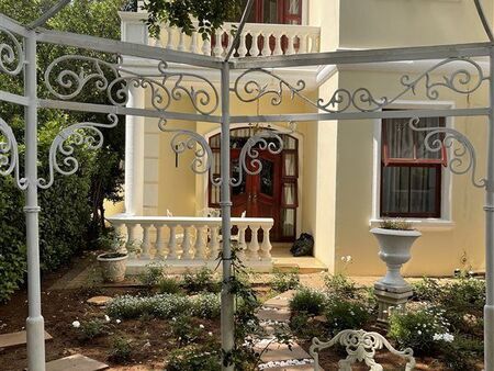 1 Bedroom Apartment in Waterkloof