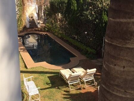 2 Bedroom Apartment in Waterkloof