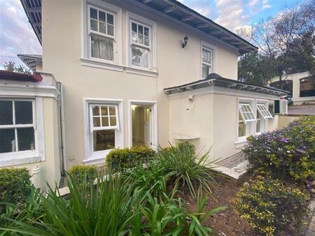 2 Bedroom Apartment in Waterkloof