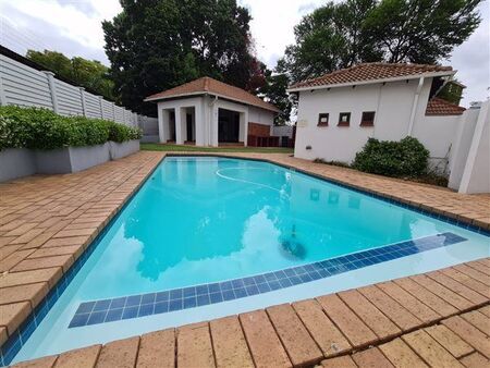 2 Bedroom Apartment in Groenkloof